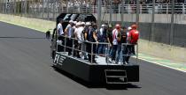 Hamilton nie ma potrzeby trzymania si w F1 z innymi kierowcami