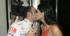 Hamilton si oeni? Scherzinger wywiera presj