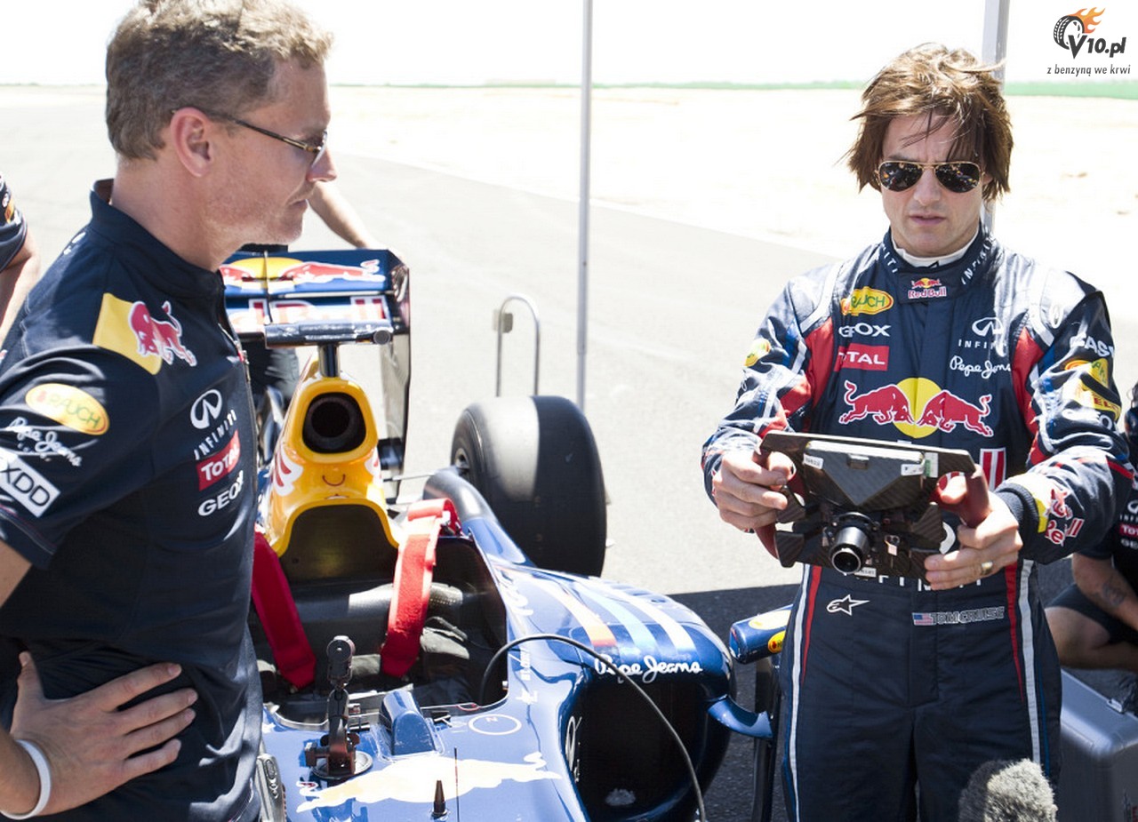Tom Cruise zasmakowa maszynerii F1 - dziki Red Bullowi