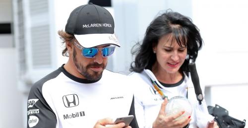 Alonso rozmawia� z wi�kszo�ci� zespo��w