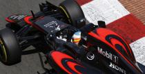 Button chce, aby Alonso 'zniszczy' go na usprawnionym silniku