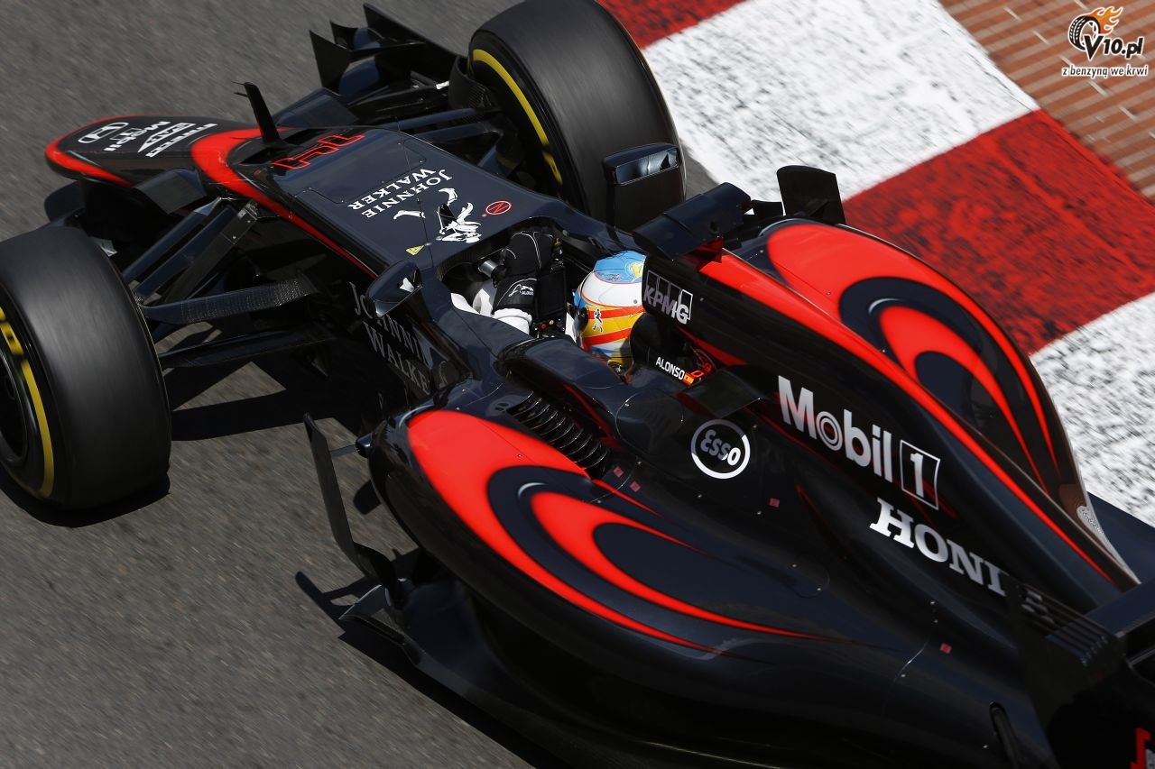 Button chce, aby Alonso 'zniszczy' go na usprawnionym silniku