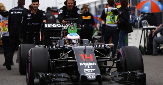 Alonso tęskni za walką o mistrzostwo