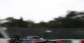 Alonso nie martwi się o osiągi silnika Hondy w sezonie 2017, a o...
