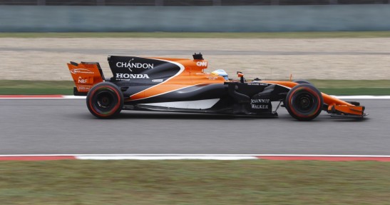 McLaren przyśpieszy dzięki silnikowi Renault o sekundę na okrążeniu?