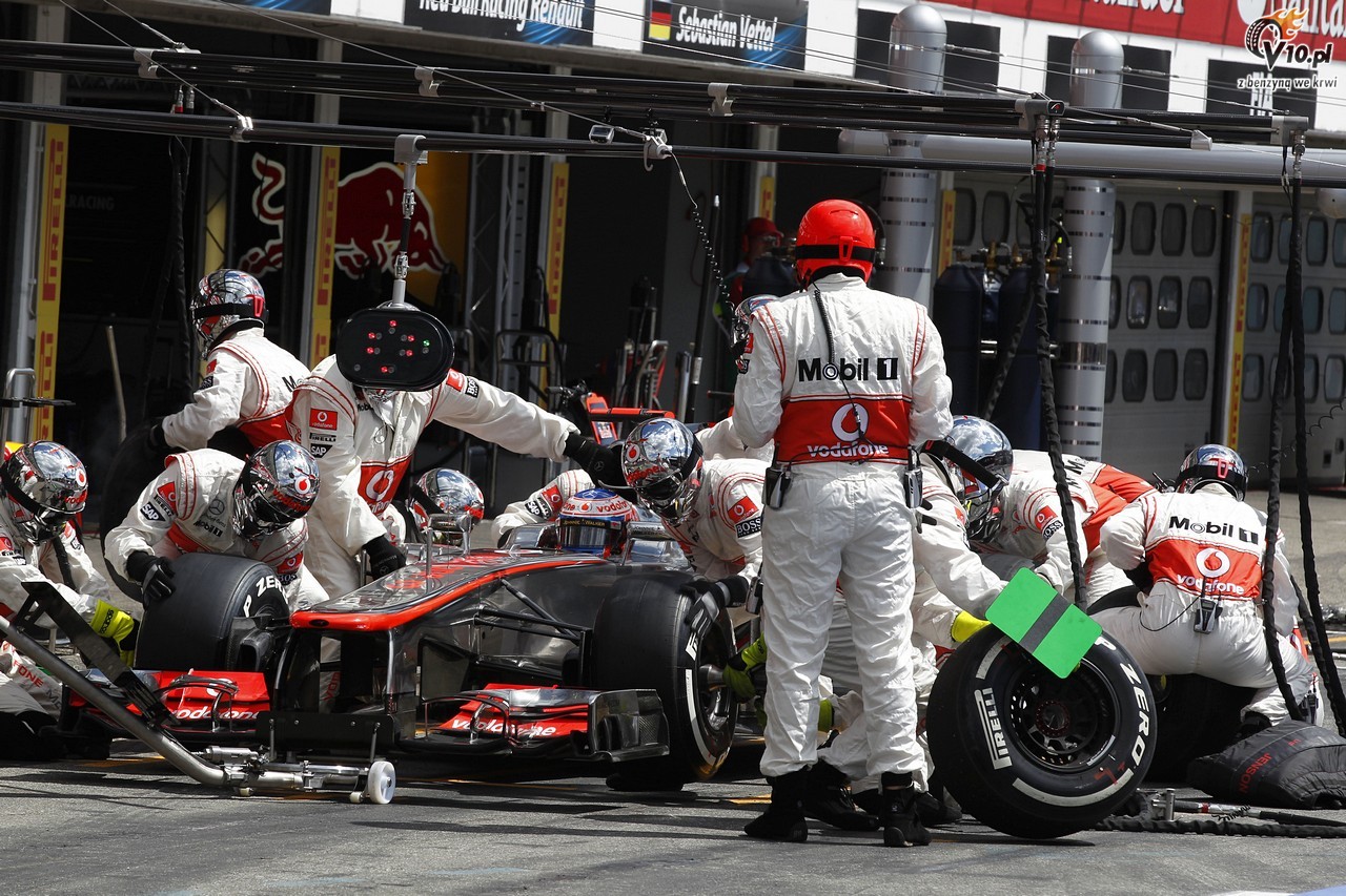 McLaren zapowiada 2-sekundowe pit-stopy jako norm w sezonie 2013