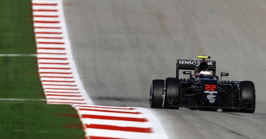 Button doradza F1 poprawę ujęć bolidów w transmisji telewizyjnej