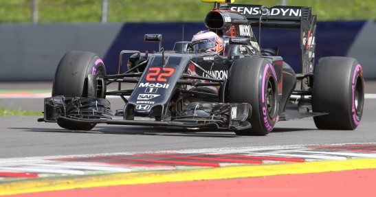 GP Austrii - kwalifikacje: Hamilton zwycięzcą szalonej bitwy na przesychającym torze