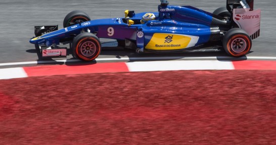 Ericsson negocjuje z kilkoma zespołami