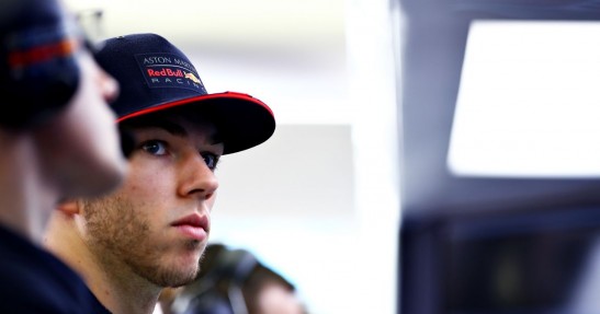 Gasly nie może jeździć tak jak chce 'nieprzewidywalnym' bolidem