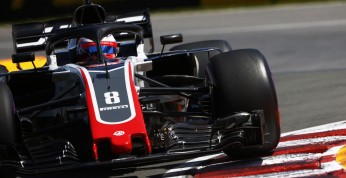 Grosjean przejechał świszcza i zniszczył sobie przednie skrzydło