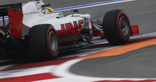 Bolidy F1 nowej generacji 'zniszczą' kierowców na pierwszej jeździe