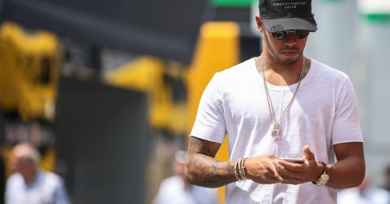Hamilton: Formuła 1 była w epoce kamienia łupanego