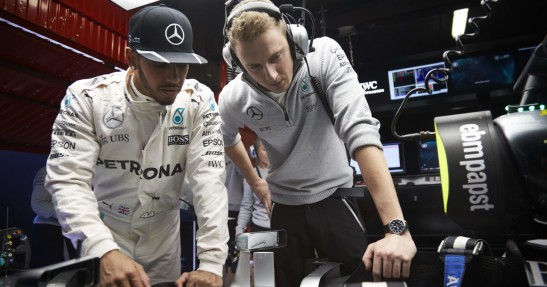 Hamilton nie chce dzielić się informacjami z Bottasem
