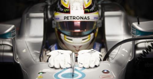 Mercedes zmieni rkawiczki Hamiltonowi i Rosbergowi dla lepszych startw