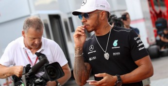Hamilton sam zgłosił się do testowania opon