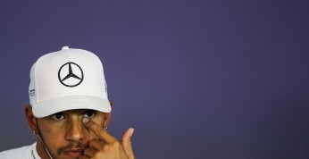 Hamilton tłumaczy się z nazwania swojego rodzinnego miasta...