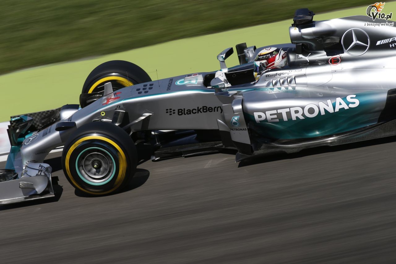 GP Niemiec - kwalifikacje: Rosberg na pole position, Hamilton na bandzie