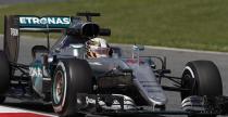 GP Wielkiej Brytanii - 2. trening: Hamilton goniony przez Red Bulle, awaria Rosberga