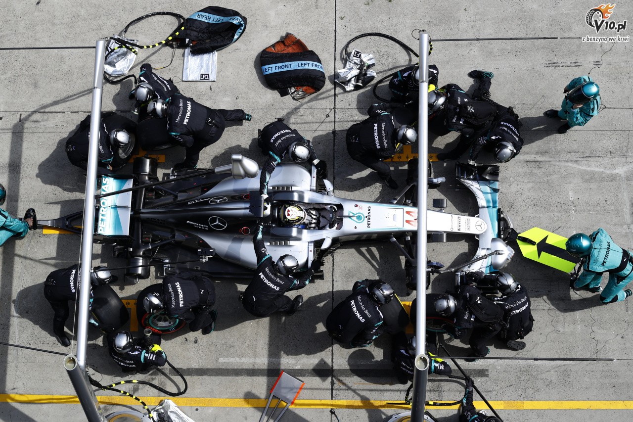 Hamilton bez formy na Red Bull Ringu
