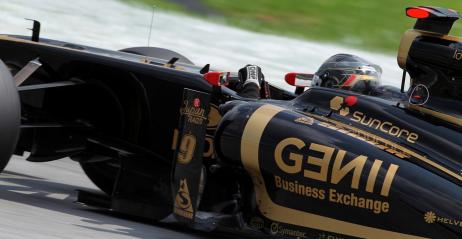 Lotus Renault GP pozostanie przy przednim wydechu