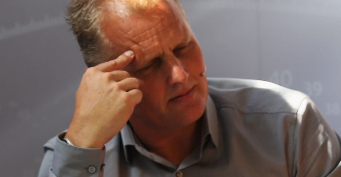 Johnny Herbert radzi Red Bullowi promować Sainza Juniora zamiast Verstappena