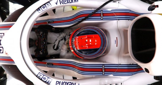 Kubica prowadzi w 70 procentach lewą ręką
