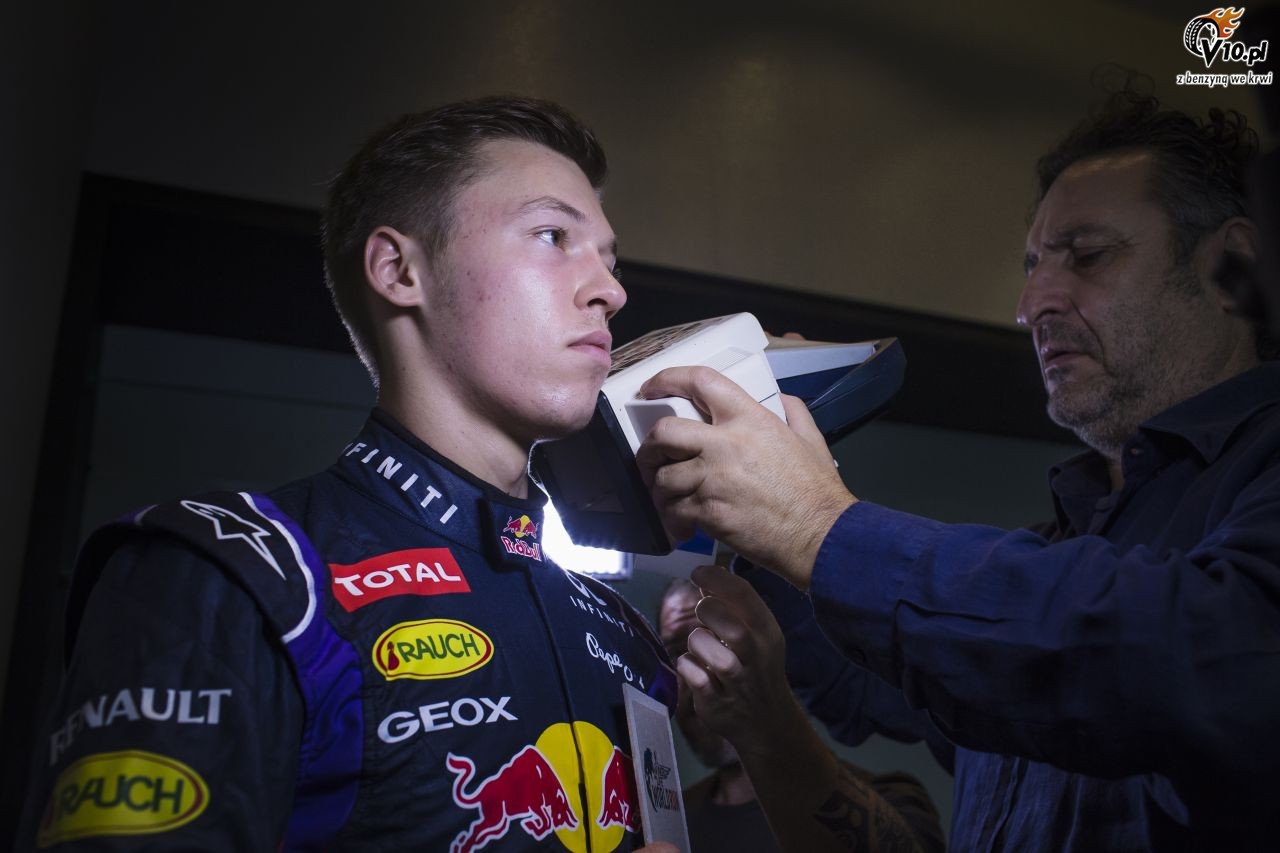 Red Bull musi testowa bez przedniego skrzyda po wypadku Kwiata
