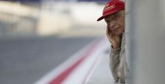 Vettel: Gonimy Mercedesa