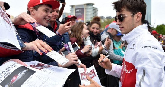 Leclerc oficjalnie nowym kierowcą Ferrari