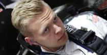 Magnussen testuje nowe przednie skrzydo McLarena