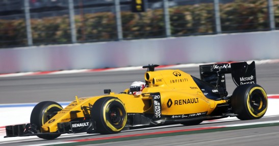 Renault ostrzega F1 przed upadkiem, jeśli nie ograniczy kosztów