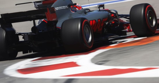 GP Hiszpanii - 1. trening: Mercedes sekundę przed Ferrari, kolejna awaria bolidu Alonso