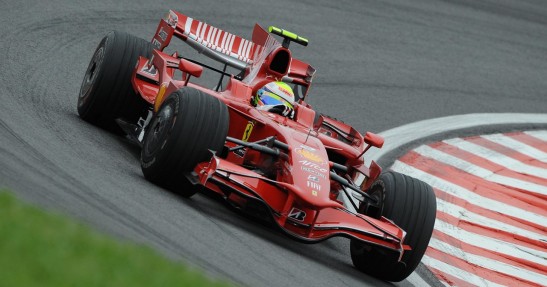 Tegoroczny bolid Ferrari zaskakująco podobny do... mistrzowskiego samochodu Włochów z poprzedniej dekady