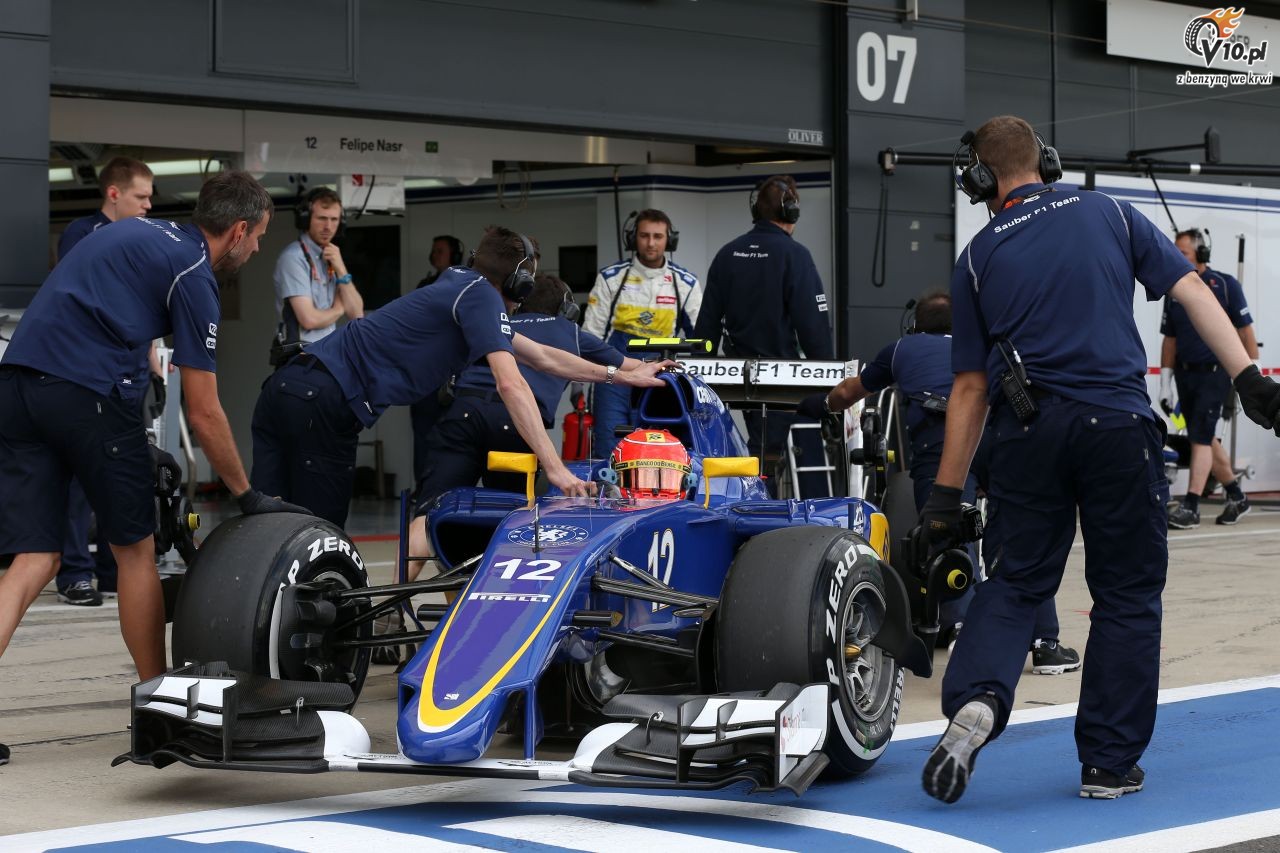 GP Brazylii - 1. trening: Hamilton p sekundy przed Rosbergiem