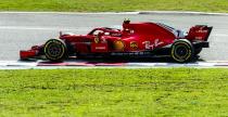 Hamilton krytykuje Ferrari za zwalnianie Raikkonena