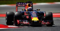 Alonso: Bolid McLarena tylko za Red Bullem na zakrtach