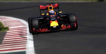 Ricciardo mógł zagrozić Hamiltonowi przy idealnym okrążeniu?