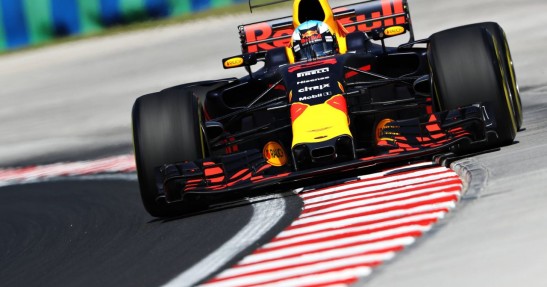 Red Bull pogania Ricciardo do podpisania nowego kontraktu. 'Nie będziemy czekać w nieskończoność'