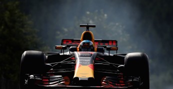 Ricciardo zdradza, dlaczego bolid Red Bulla jemu się nie psuje