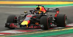 Hamilton nie widzi opcji dla Ricciardo poza Red Bullem