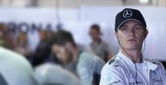 Rosberg i Hamilton zaalarmowani tempem wycigowym Ferrari