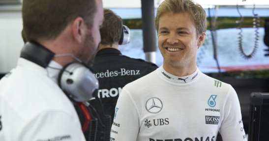 GP Malezji - 1. trening: Rosberg przed Hamiltonem, pożar bolidu Magnussena