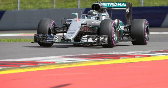 Rosberg: Życie ma do zaproponowania coś więcej niż jeżdżenie w kółko