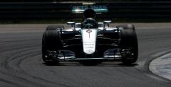 Mercedes flirtuje z Verstappenem