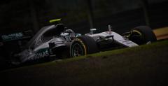 Mercedes flirtuje z Verstappenem