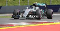 GP Austrii - 3. trening: Ferrari wyprzedzio Mercedesa, wypadek Rosberga