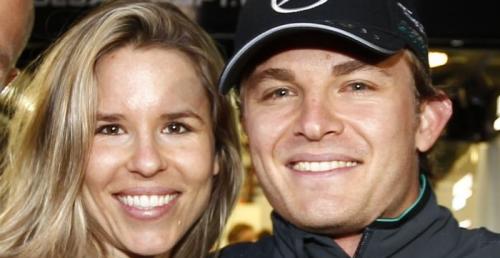 Rosberg czeka na por�d �ony