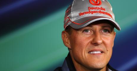 Schumacher trenowa gokartem u boku syna