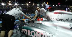 Rosberg ciga Mass, Schumacher zagra taktycznie